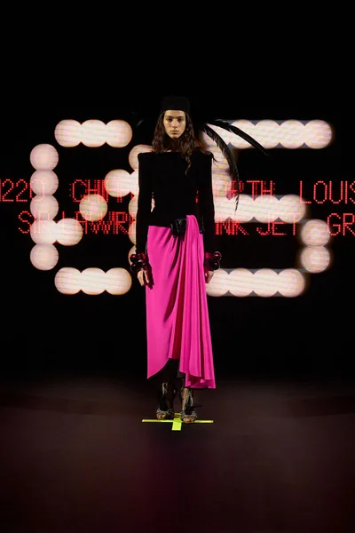 Look 5